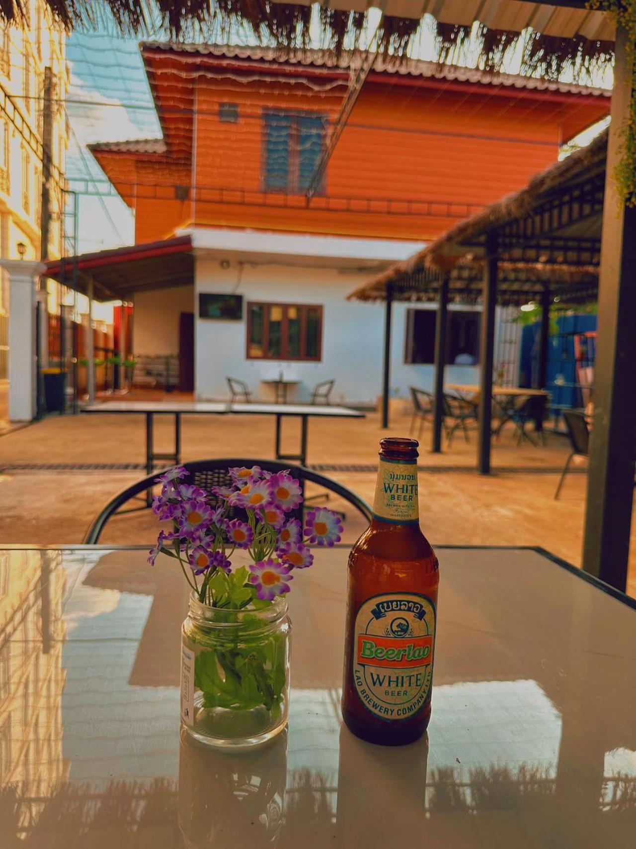 Venn Hostel Vientiane Eksteriør bilde